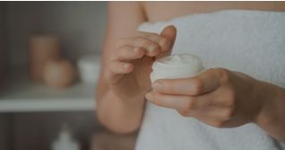 L'importanza dell'utilizzo della crema doposole e il suo ruolo nella cura della pelle